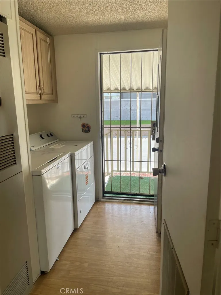 1245 W Cienega Avenue #138