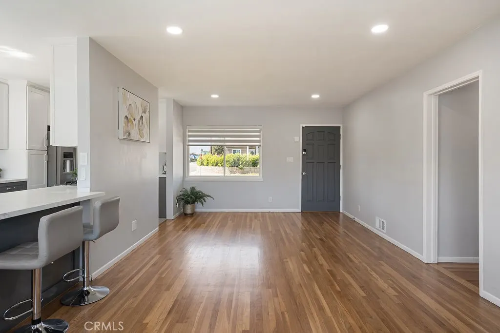 904 E Edgecomb