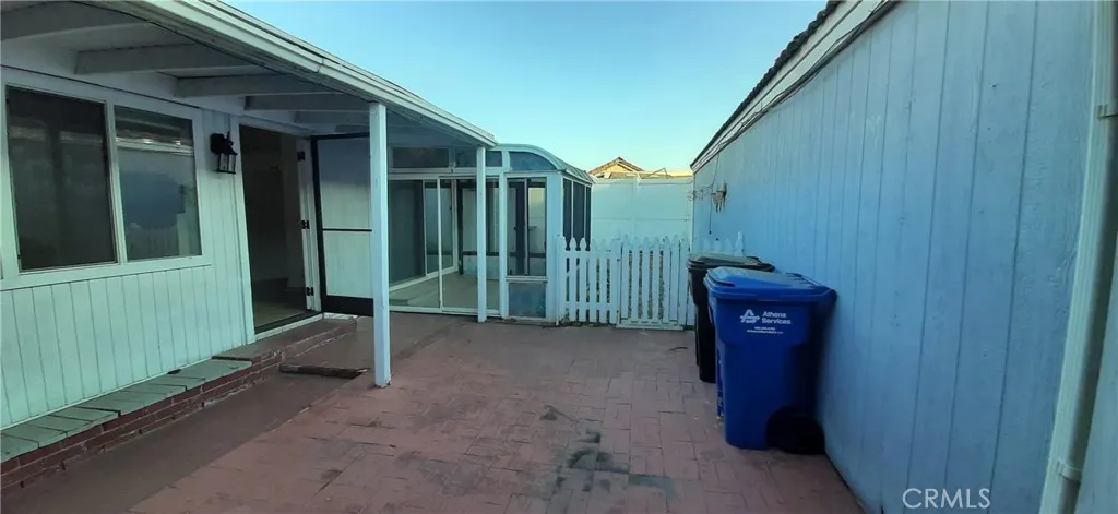1652 Home Terrace