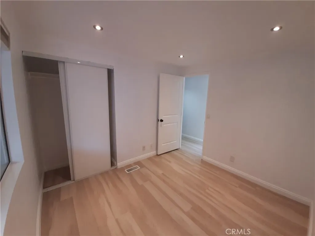 1652 Home Terrace