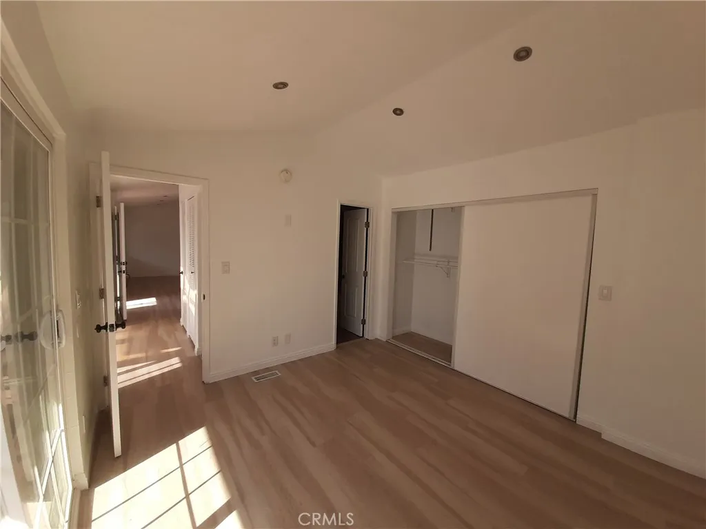 1652 Home Terrace