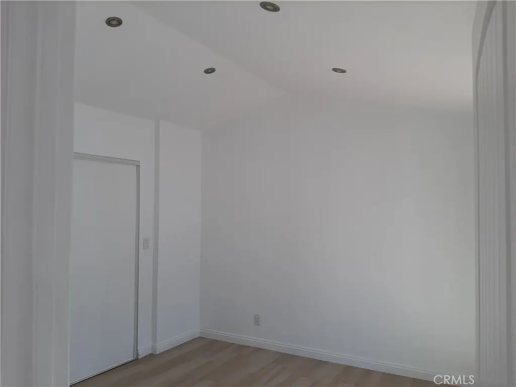 1652 Home Terrace
