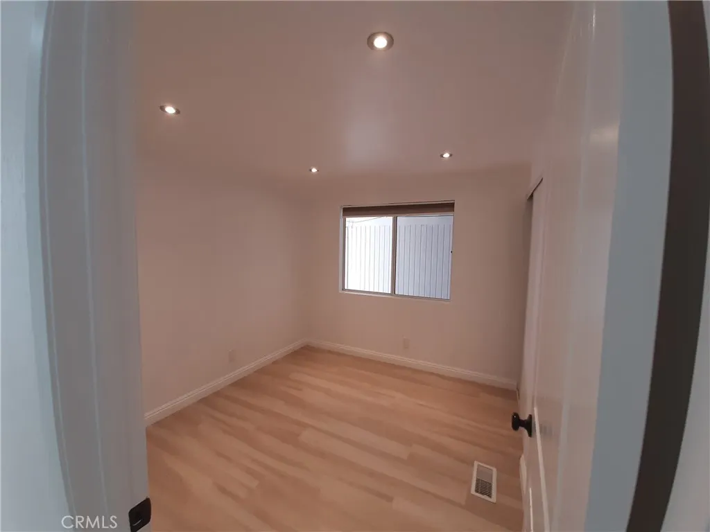 1652 Home Terrace