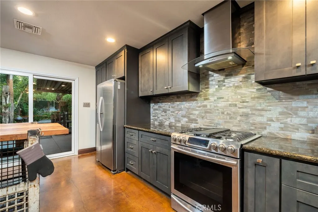 102 S Burnaby Drive