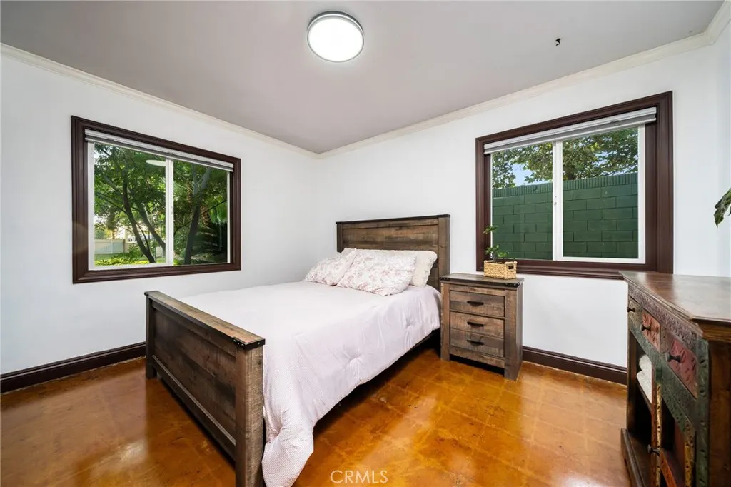 102 S Burnaby Drive