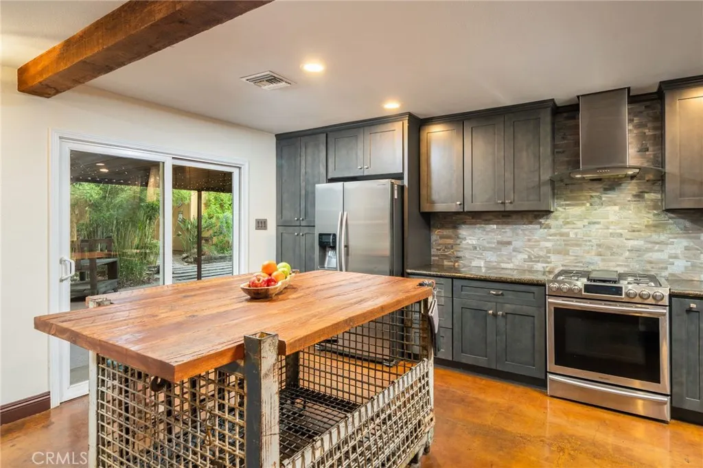 102 S Burnaby Drive