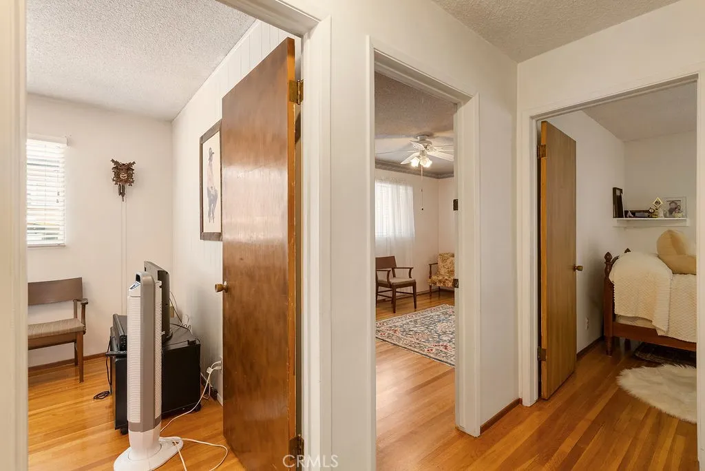 347 W Alcross