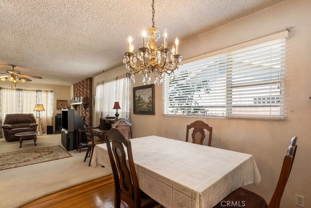 347 W Alcross