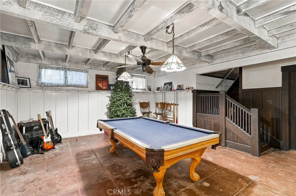 425 W E Street