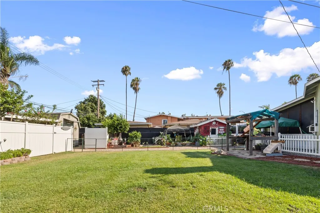 128 N Walnuthaven Drive