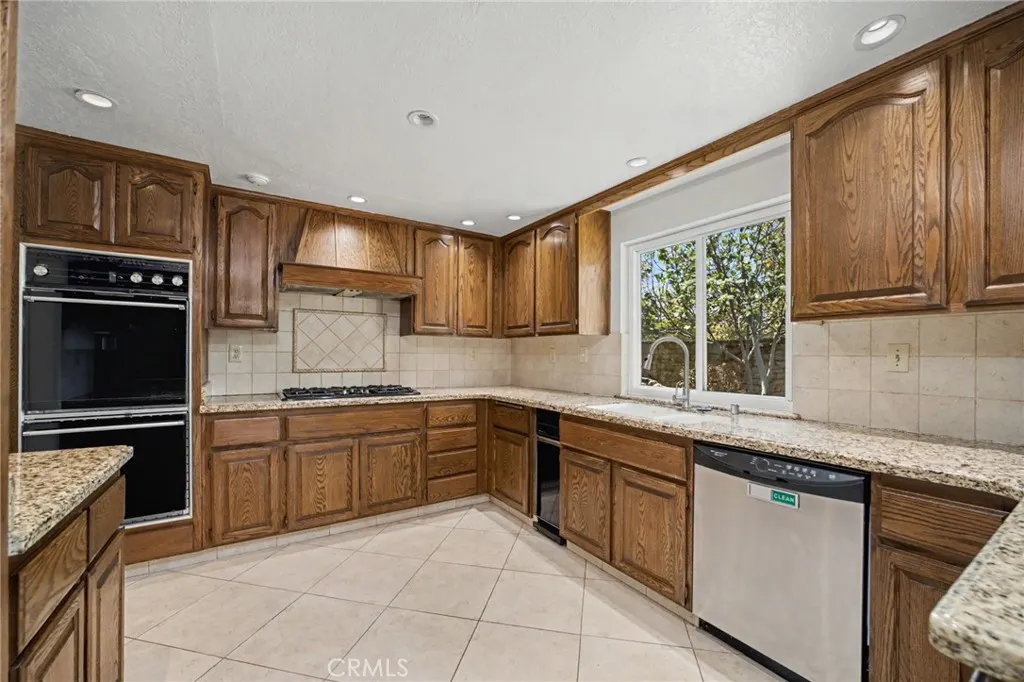 6107 Meadow Lark Drive