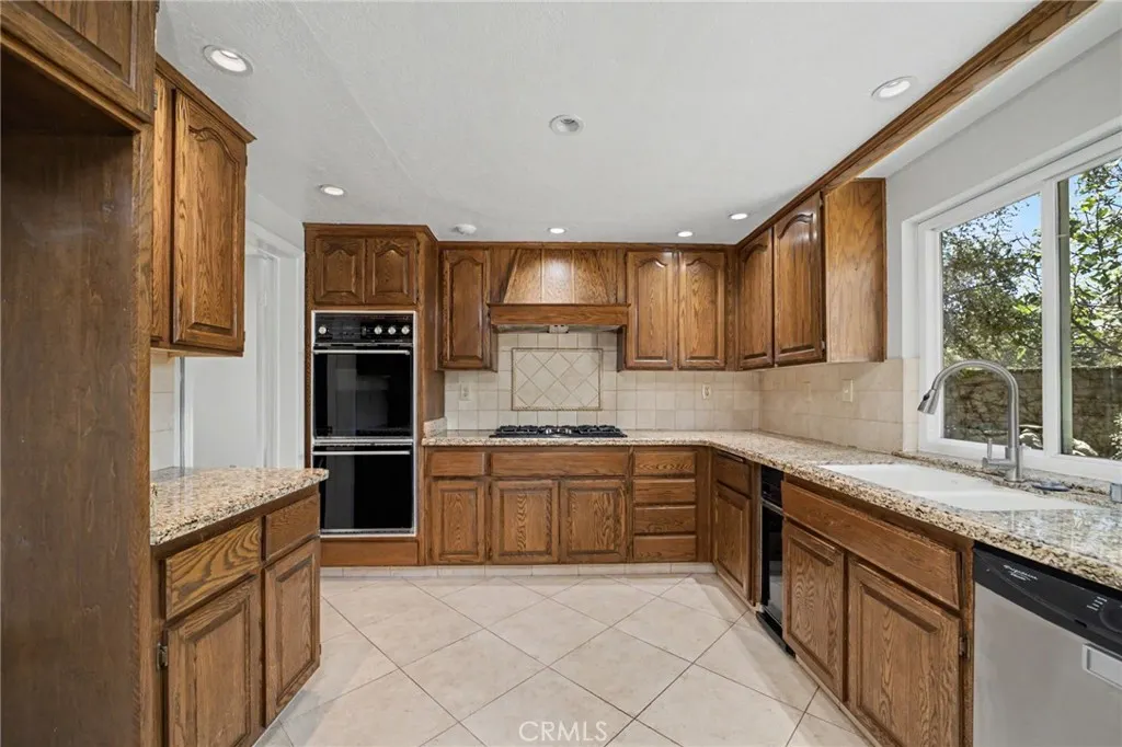 6107 Meadow Lark Drive