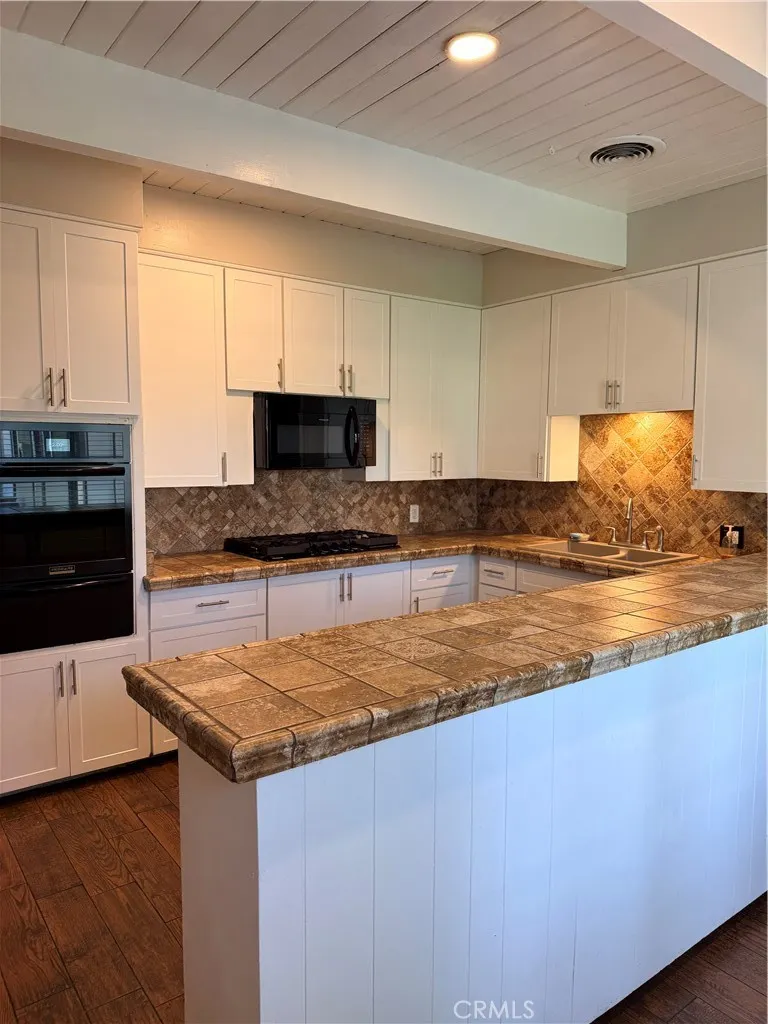2131 W San Bernardino Road #95