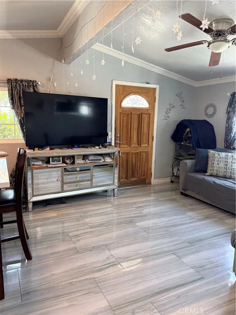 2131 W San Bernardino Road #95