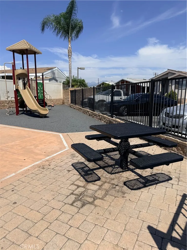 2131 W San Bernardino Road #95