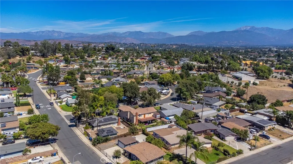 1719 Calatina Dr