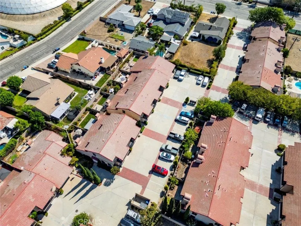 1239 Glenview Lane