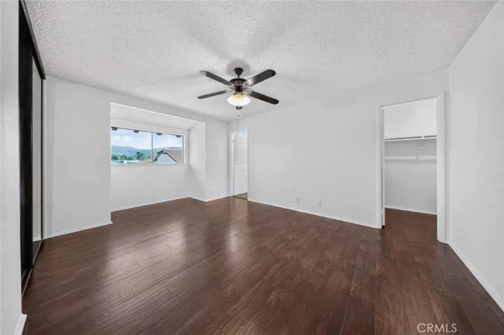 1239 Glenview Lane