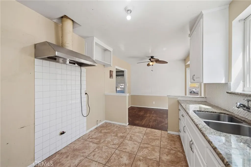 209 N Broadmoor