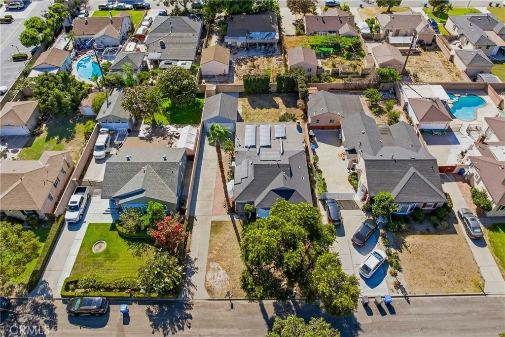 209 N Broadmoor