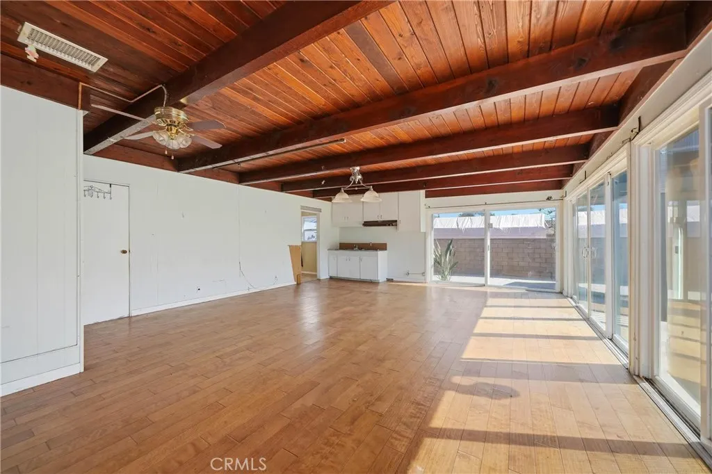 209 N Broadmoor