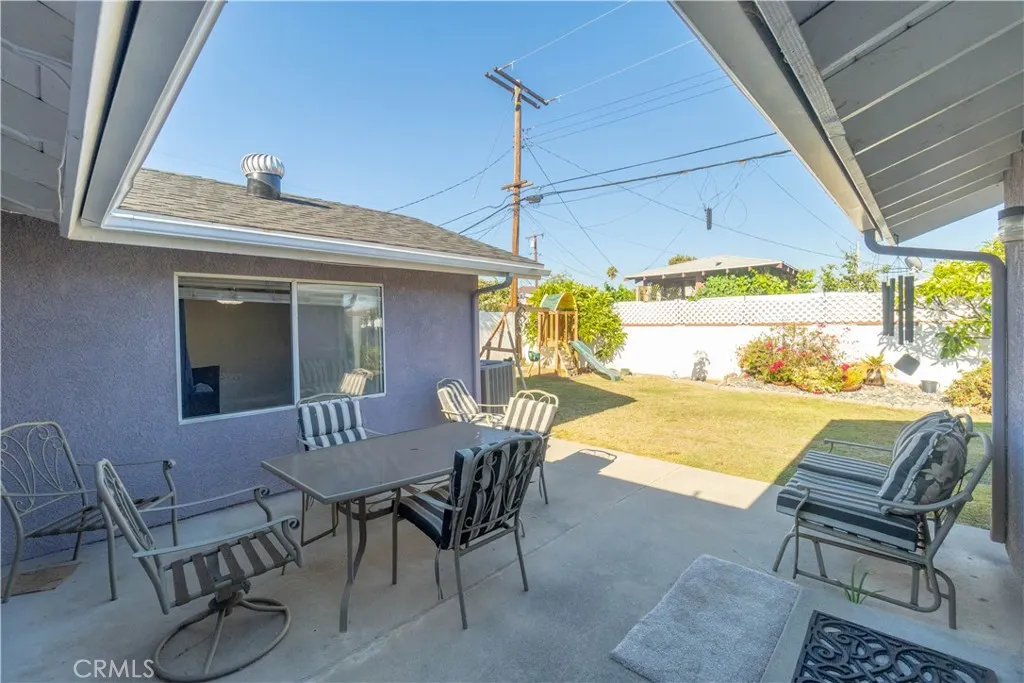 324 N Vincent Avenue
