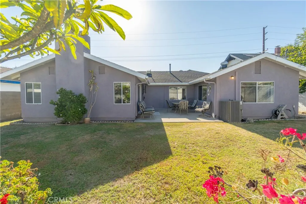 324 N Vincent Avenue