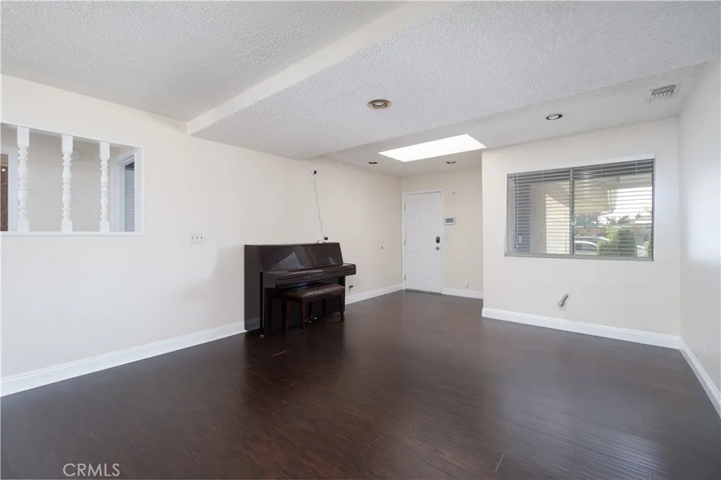 324 N Vincent Avenue