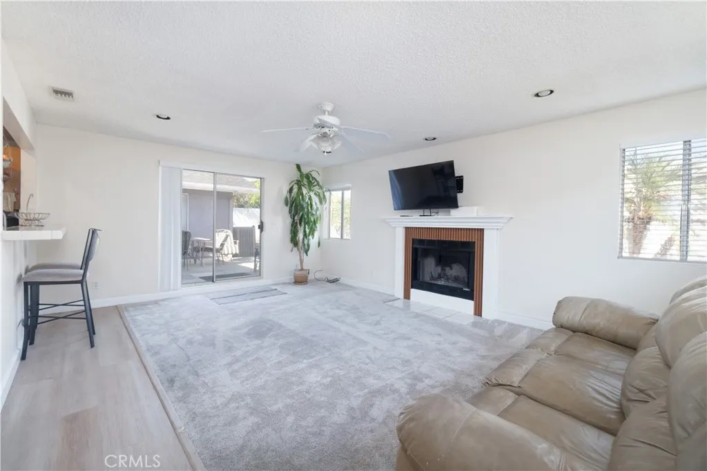 324 N Vincent Avenue