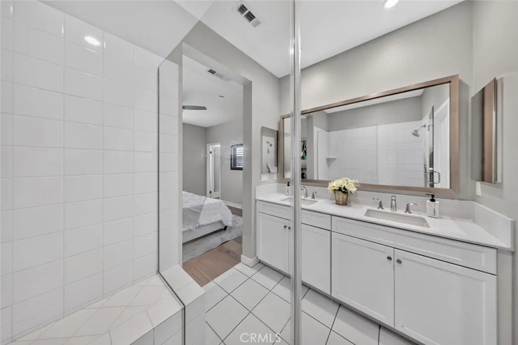 553 W Foothill Boulevard #130