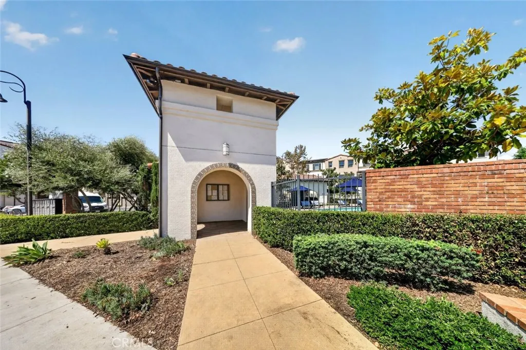 553 W Foothill Boulevard #130