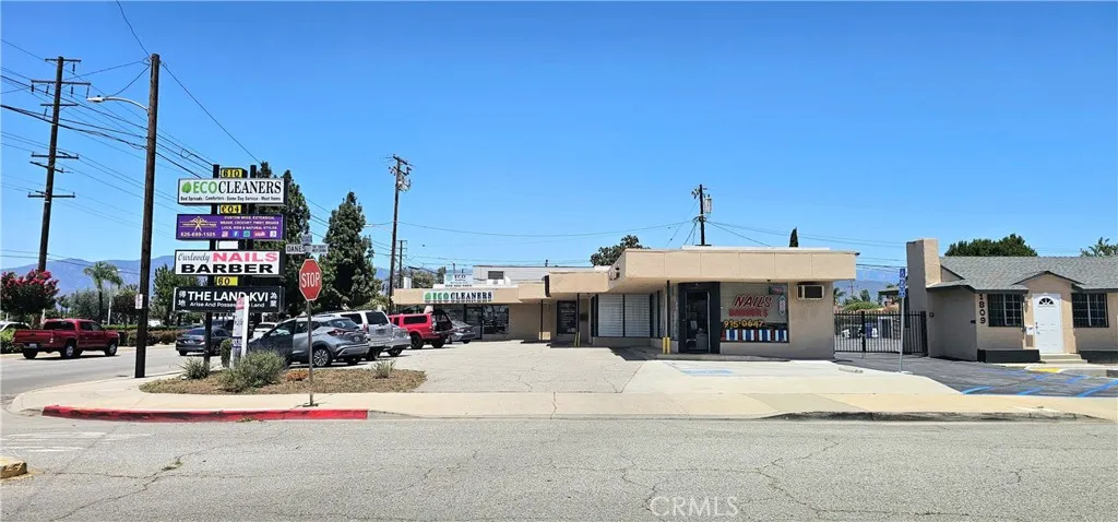610 N Azusa Avenue