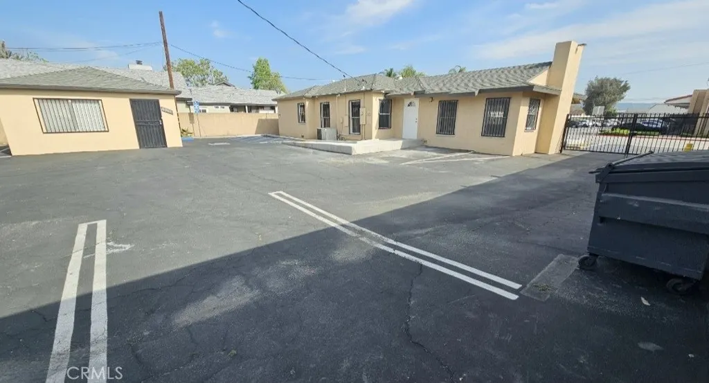 610 N Azusa Avenue