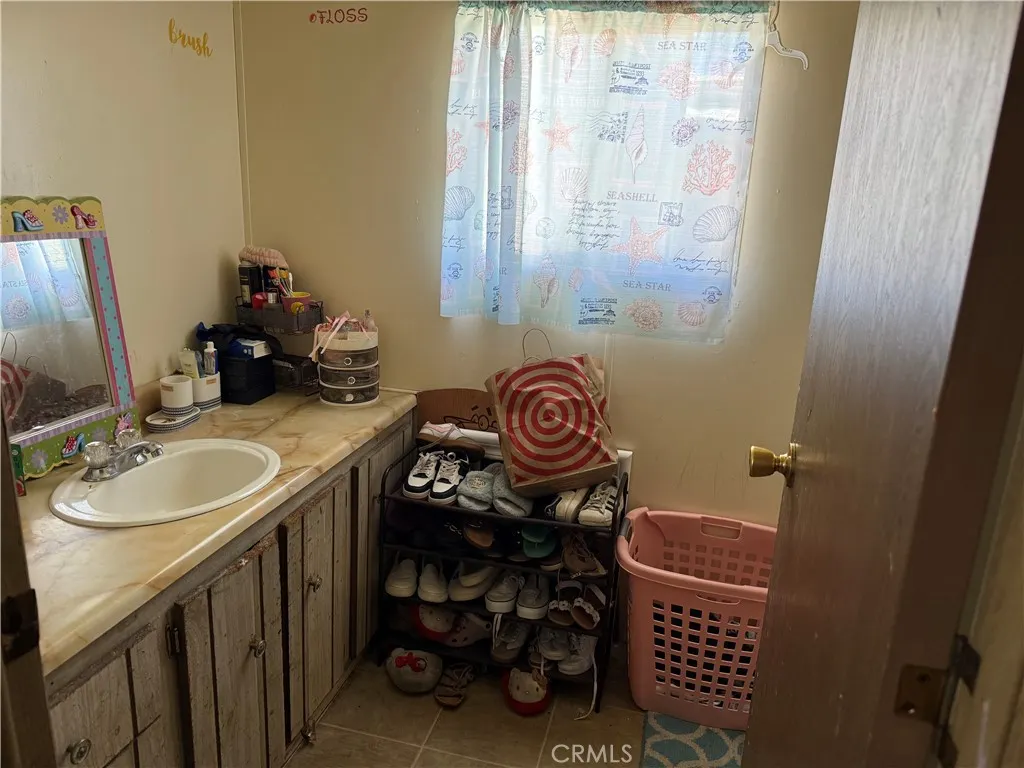 310 E Philadelphia Street #28