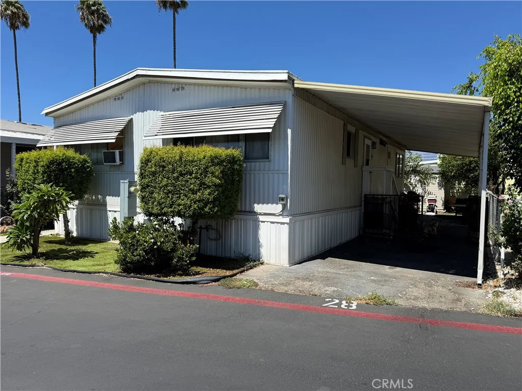 310 E Philadelphia Street #28