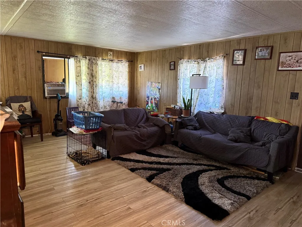 310 E Philadelphia Street #28