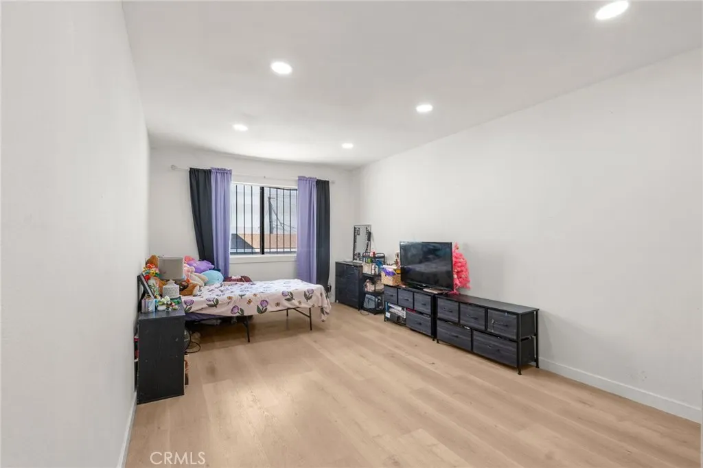 2729 Central Avenue #H
