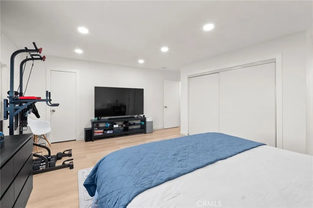 2729 Central Avenue #H