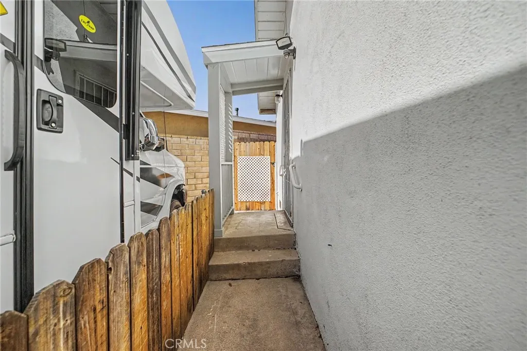 138 N Vecino Avenue