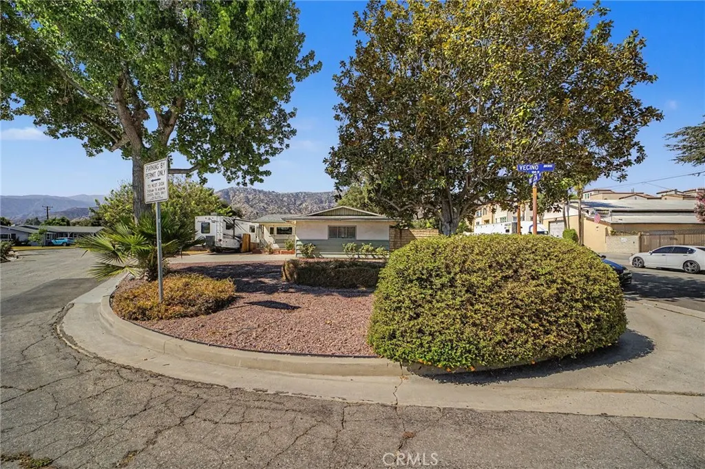 138 N Vecino Avenue