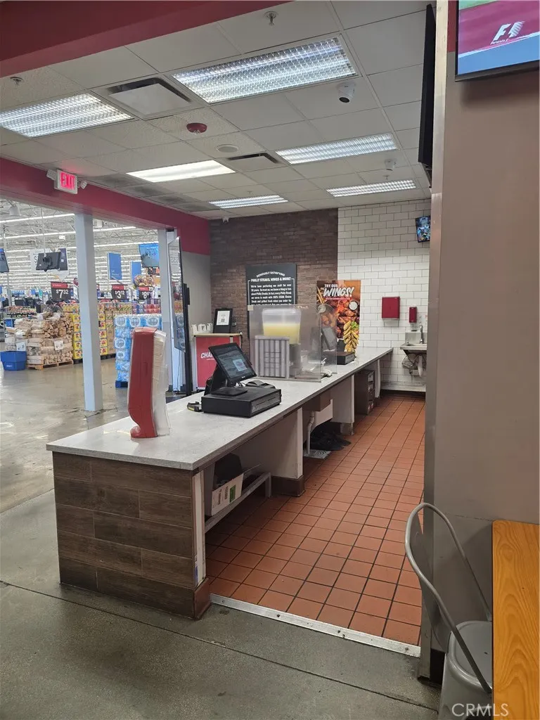 1950 Auto Centre Drive