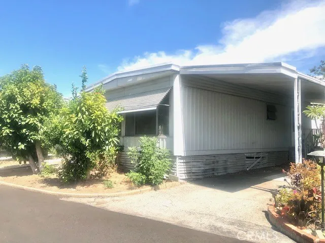 3530 Damien #158