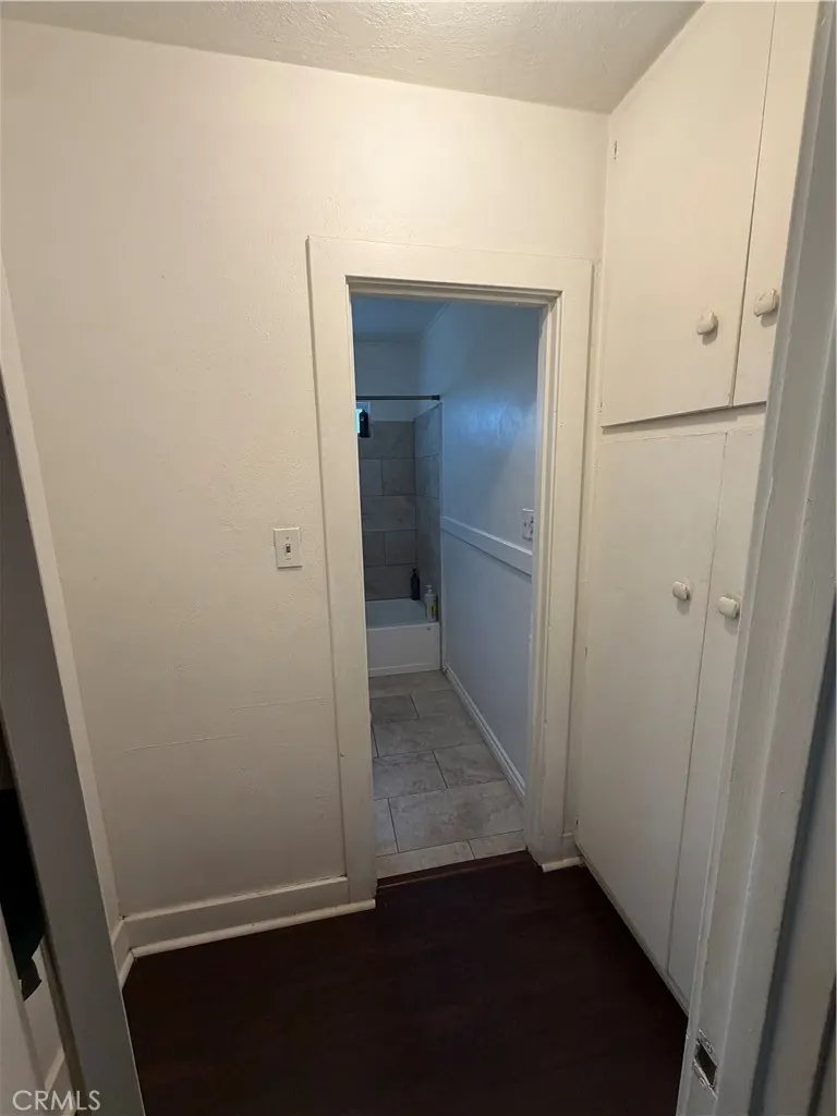 936 N Laurel
