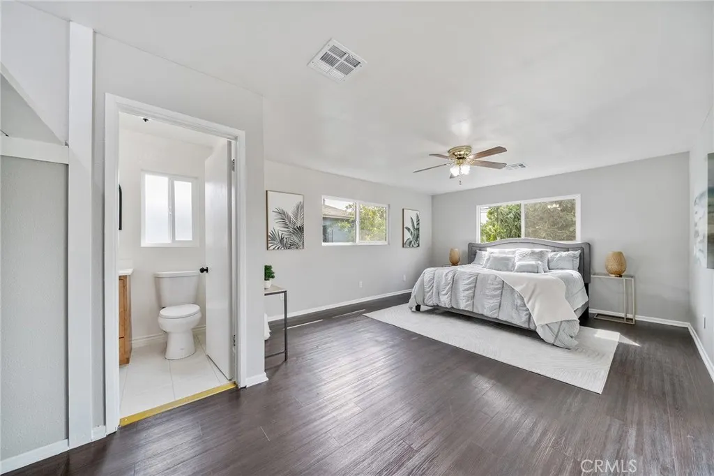 5125 N Landis