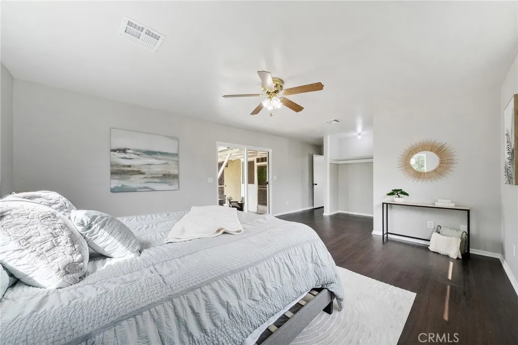 5125 N Landis