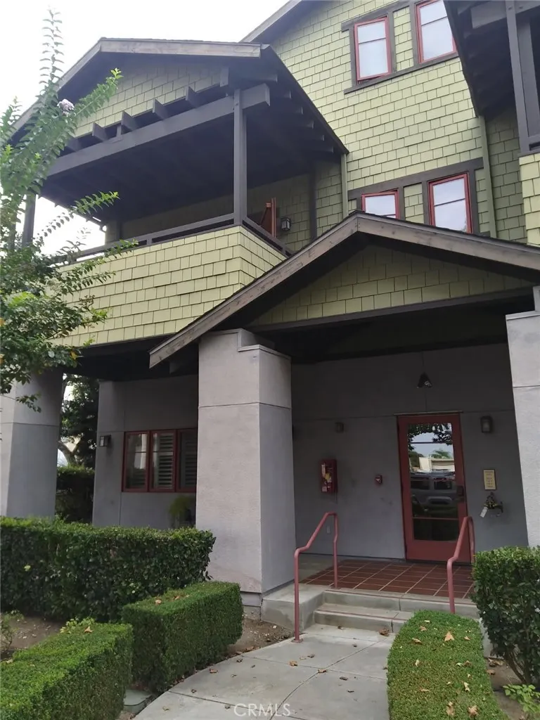 148 N Vermont Avenue #A
