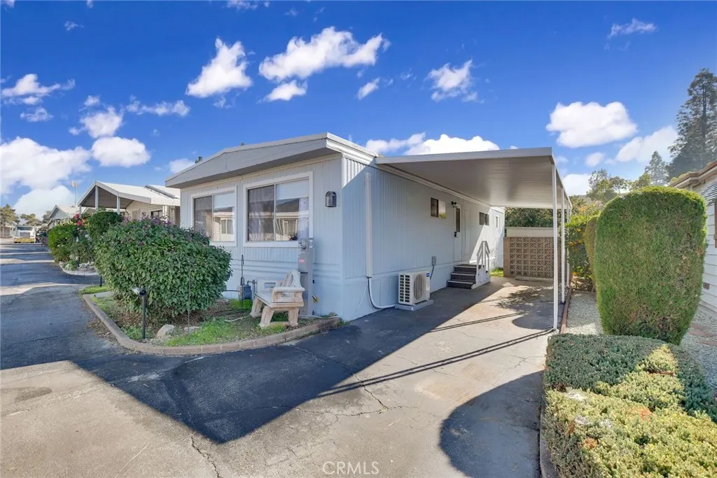 840 E Foothill Boulevard #27