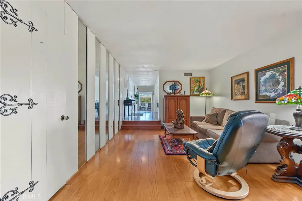 1801 Via Palomares
