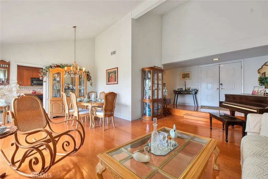 1801 Via Palomares