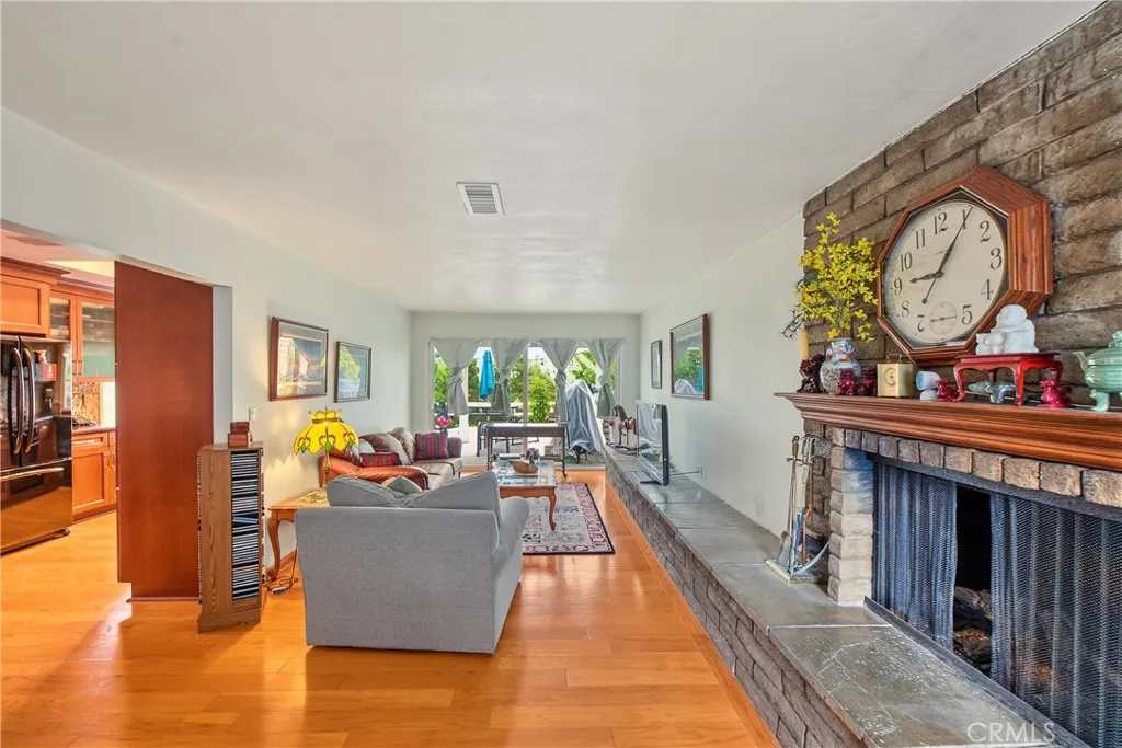 1801 Via Palomares